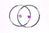 Spank Spike Race 33 Laufradsatz mit Industry Nine Hydra Naben Singlespeed 26 Zoll