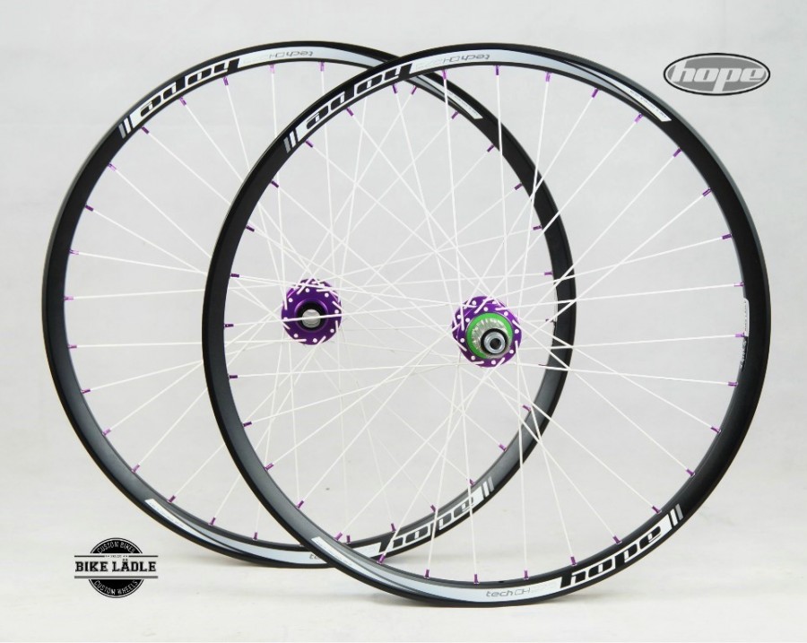 Hope Tech DH Laufradsatz mit Hope Pro 4 EVO Naben 27,5\